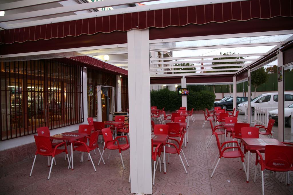 Hostal Santa Barbara Socuéllamos Extérieur photo